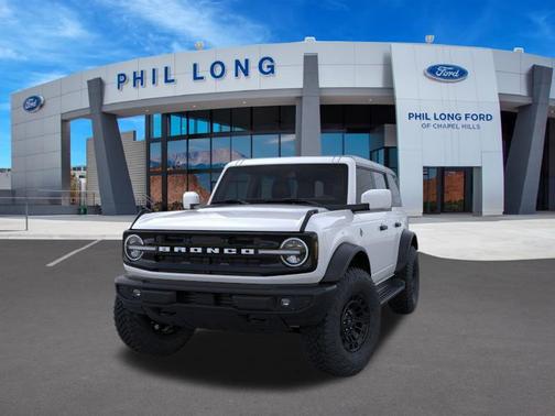 OXFORD WHITE 2026 Ford Bronco Outer Banks