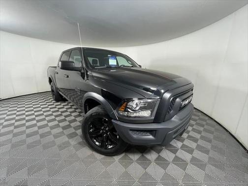 2024 RAM 1500 Classic Warlock Crew Cab 4x4 5'7' Box