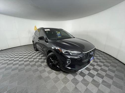 2023 Ford Escape ST-Line Elite
