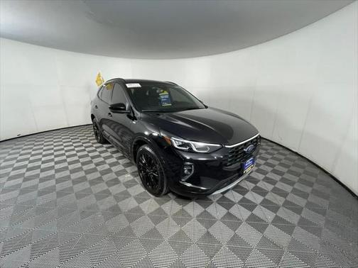 2023 Ford Escape ST-Line Elite