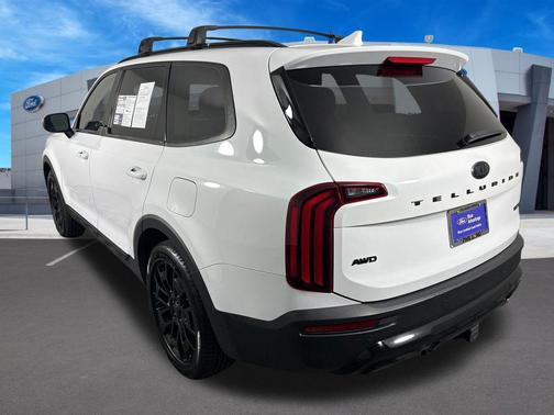 Glacial White Pearl 2021 Kia Telluride EX