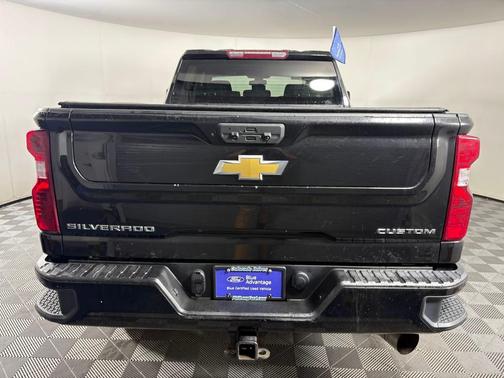 2022 Chevrolet Silverado 2500 Custom