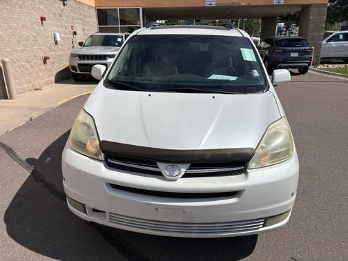 2004 Toyota Sienna XLE Limited