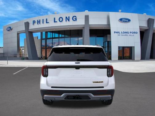 STAR WHITE MET TRI-COAT 2026 Ford Explorer Tremor