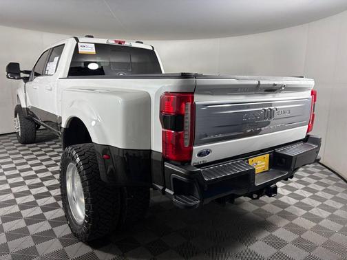 2025 Ford F-450 King Ranch