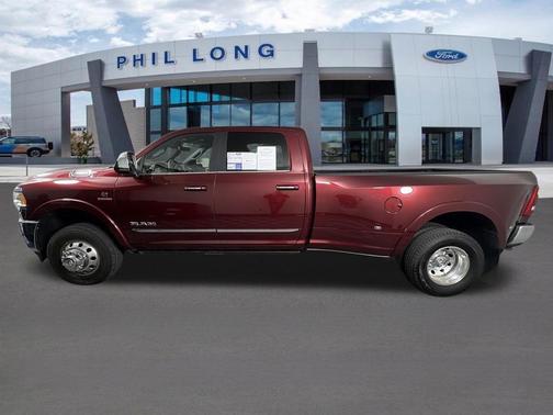 Delmonico Red Pearlcoat 2022 RAM 3500 Limited Crew Cab 4x4 8' Box