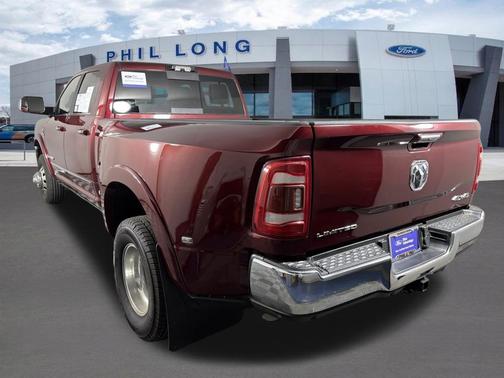 Delmonico Red Pearlcoat 2022 RAM 3500 Limited Crew Cab 4x4 8' Box