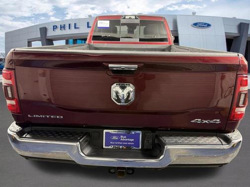 Delmonico Red Pearlcoat 2022 RAM 3500 Limited Crew Cab 4x4 8' Box