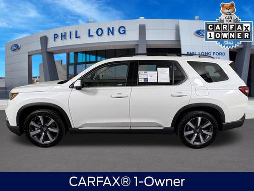 Platinum White Pearl 2024 Honda Pilot Touring 8-Passenger