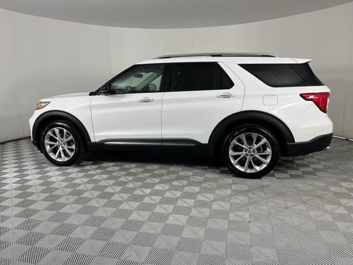 2022 Ford Explorer Platinum