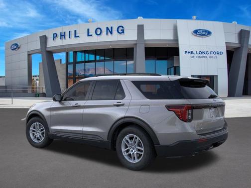 Carbonized Gray Metallic 2026 Ford Explorer Active