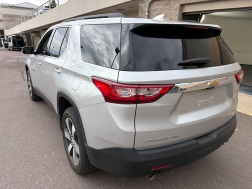 2020 Chevrolet Traverse LT Leather