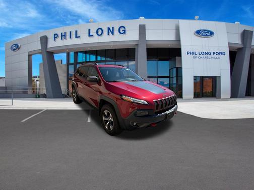 Deep Cherry Red Crystal Pearlcoat 2014 Jeep Cherokee Trailhawk