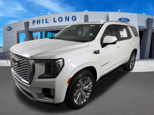 White Frost Tricoat 2021 GMC Yukon Denali