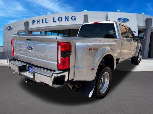 ICONIC SILVER 2023 Ford F-450 Lariat