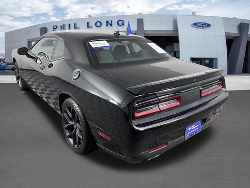 2022 Dodge Challenger SXT