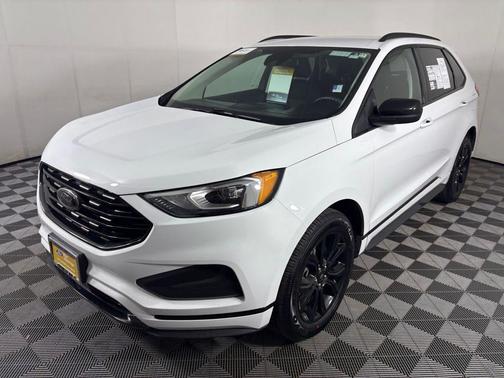 2023 Ford Edge SE