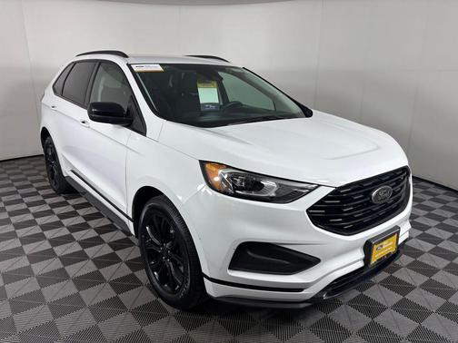 2023 Ford Edge SE