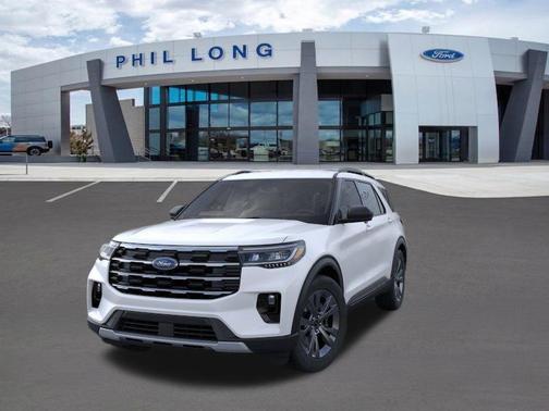 Star White Metallic Tri-Coat 2026 Ford Explorer Active