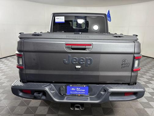 Granite Crystal Metallic Clearcoat 2024 Jeep Gladiator Willys