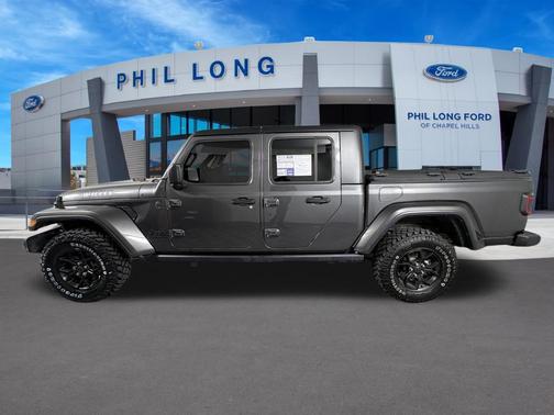 Granite Crystal Metallic Clearcoat 2024 Jeep Gladiator Willys