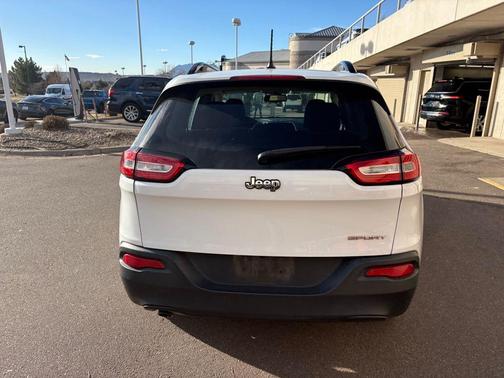 2015 Jeep Cherokee Sport