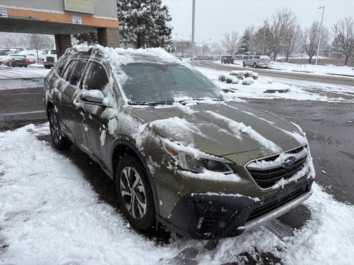 2022 Subaru Outback Touring
