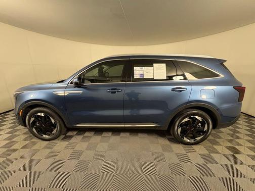 2025 Kia Sorento Hybrid EX