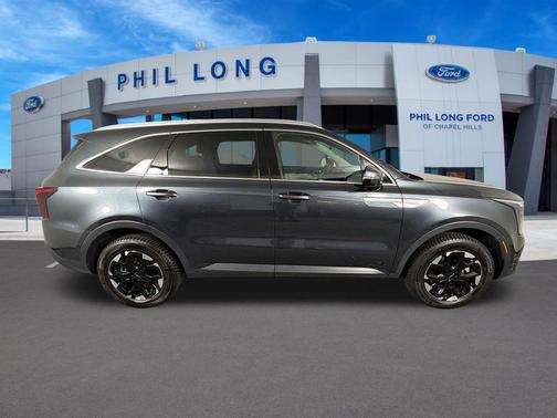 Gravity Grey 2025 Kia Sorento S