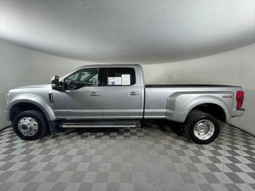 2022 Ford F-450 Lariat