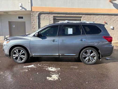 2020 Nissan Pathfinder Platinum 4WD