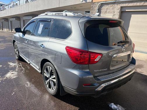 2020 Nissan Pathfinder Platinum 4WD