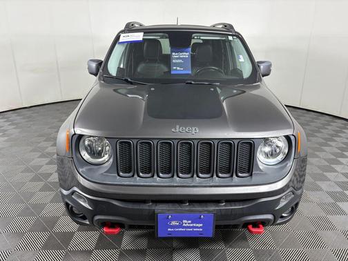 2016 Jeep Renegade Trailhawk