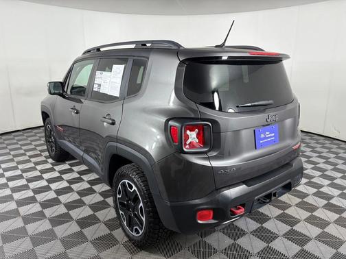 2016 Jeep Renegade Trailhawk