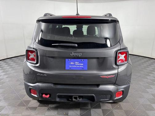 2016 Jeep Renegade Trailhawk