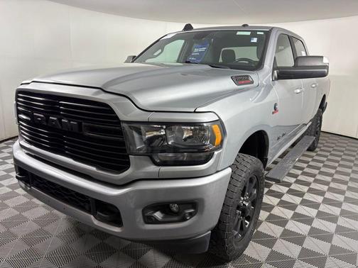2021 RAM 2500 Big Horn Crew Cab 4x4 6'4' Box