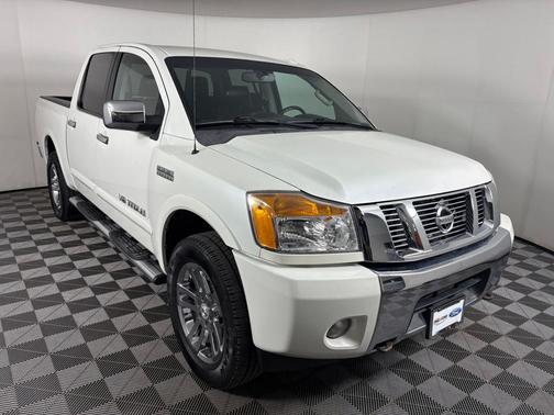 2015 Nissan Titan SL