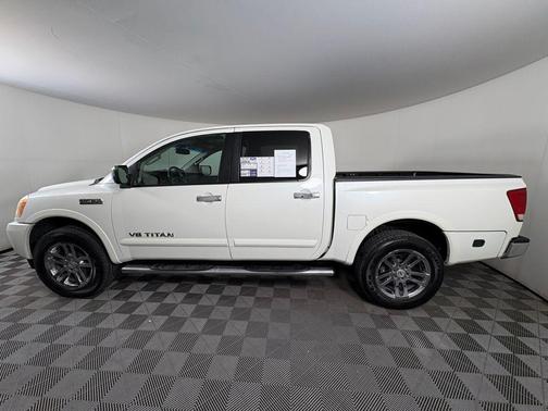 2015 Nissan Titan SL