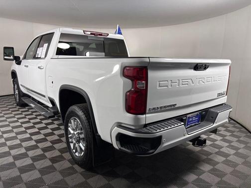 2024 Chevrolet Silverado 3500 High Country