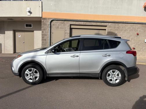 2013 Toyota RAV4 LE