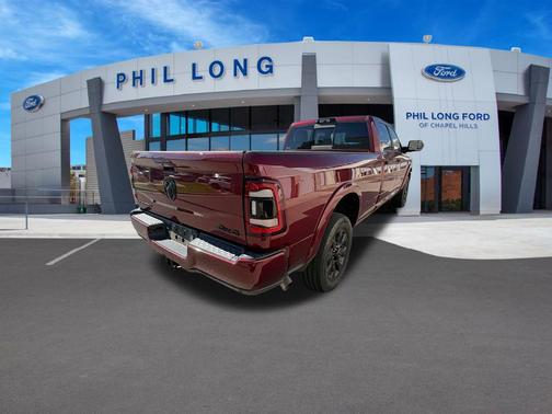 Delmonico Red Pearlcoat 2022 RAM 3500 Limited Crew Cab 4x4 8' Box