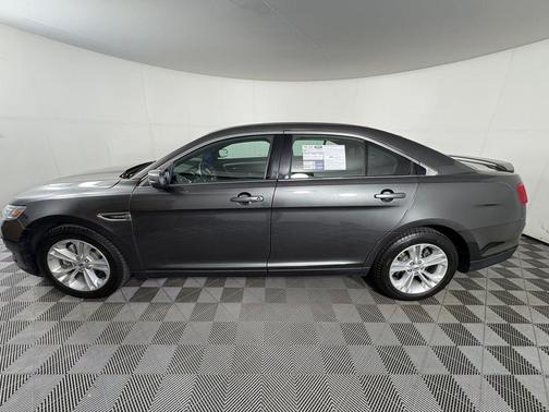 2019 Ford Taurus SEL