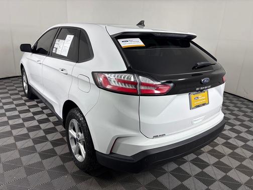 2021 Ford Edge SE
