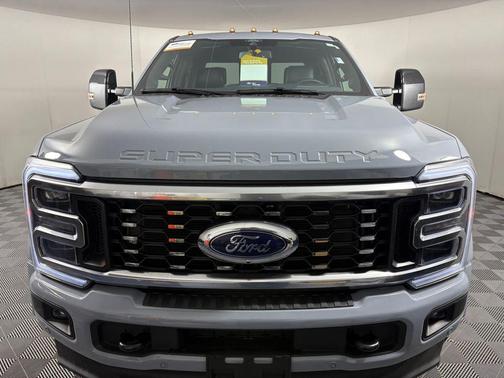 2025 Ford F-450 Platinum