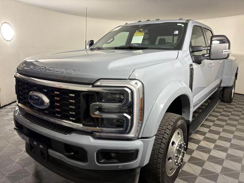 2025 Ford F-450 Platinum