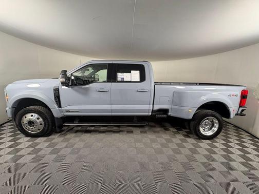 2025 Ford F-450 Platinum