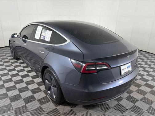 2019 Tesla Model 3 Performance
