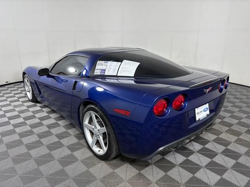 2005 Chevrolet Corvette Base