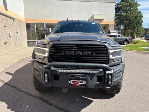 2021 RAM 2500 Laramie Crew Cab 4x4 6'4' Box