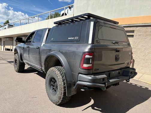 2021 RAM 2500 Laramie Crew Cab 4x4 6'4' Box